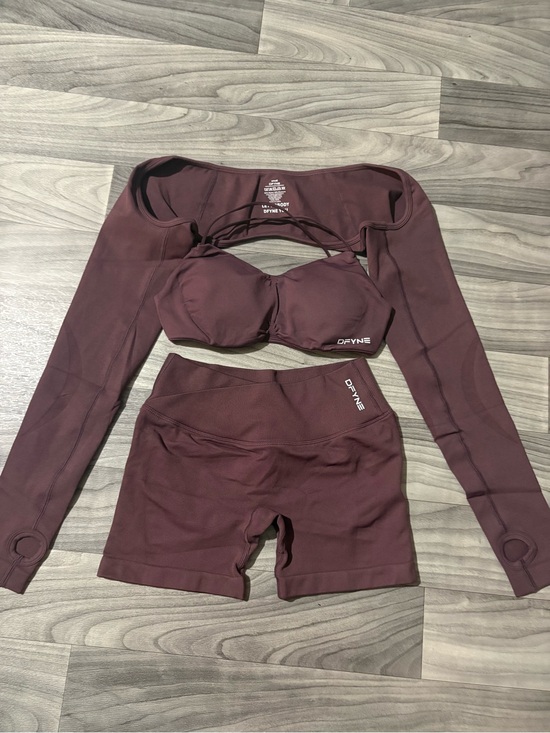 Dfyne Pants - DFYNE VISION 3-Piece Set | Vision Sports Bra + Vision Shrug + Vision Shorts 4.5